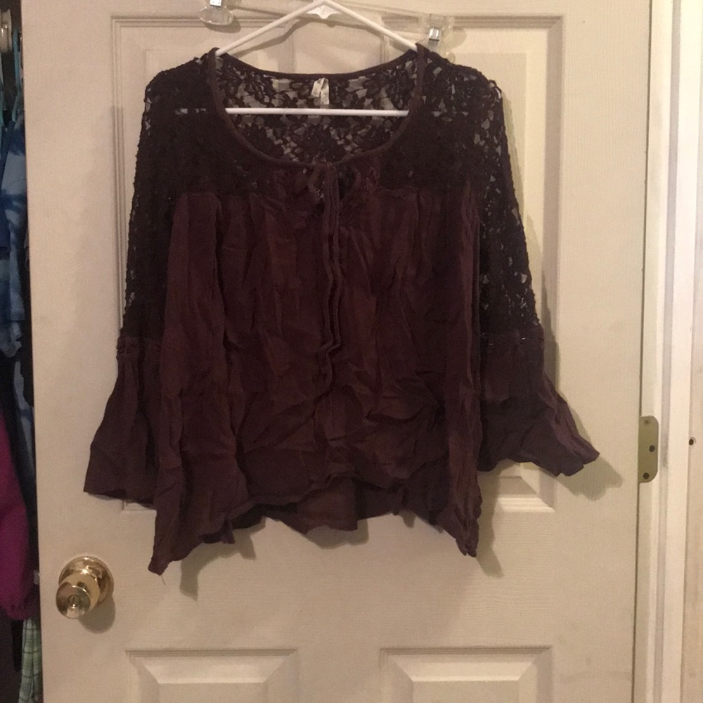 Lace and linen maroon top.